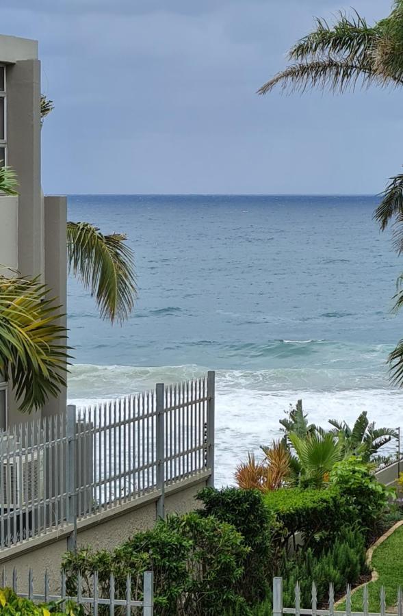 Aride 4 Awesome View Of Uvongo Main Swimming Beach From Communal Braai Area Leilighet Margate Eksteriør bilde