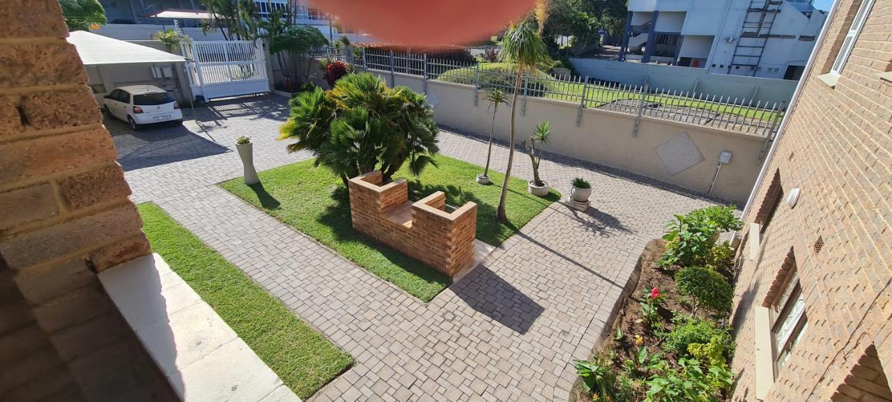 Aride 4 Awesome View Of Uvongo Main Swimming Beach From Communal Braai Area Leilighet Margate Eksteriør bilde