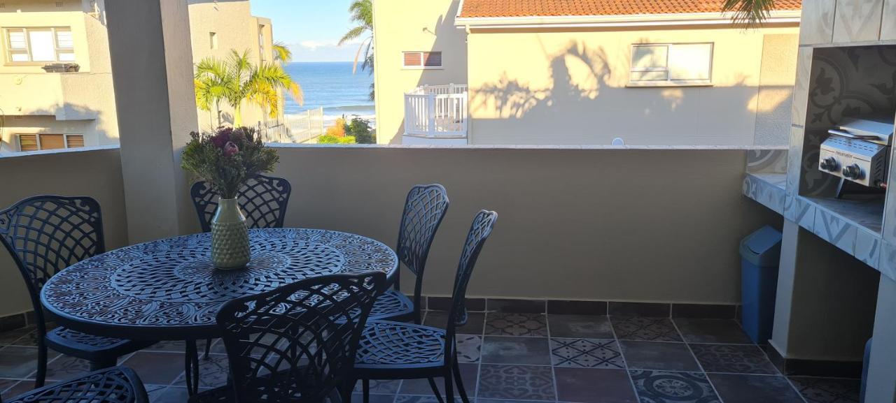 Aride 4 Awesome View Of Uvongo Main Swimming Beach From Communal Braai Area Leilighet Margate Eksteriør bilde