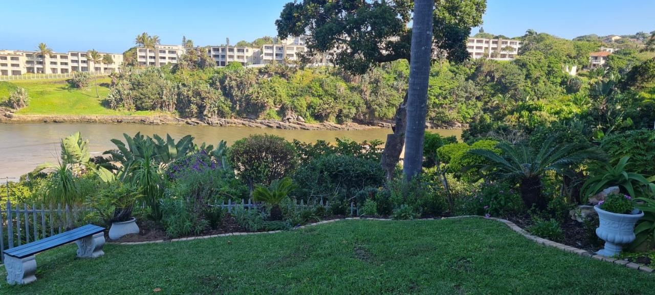 Aride 4 Awesome View Of Uvongo Main Swimming Beach From Communal Braai Area Leilighet Margate Eksteriør bilde